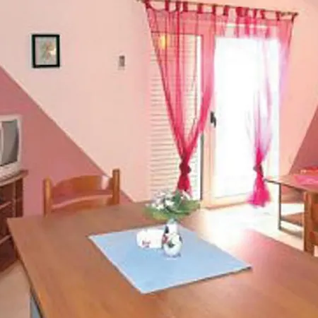 Stunning In * Klenovica